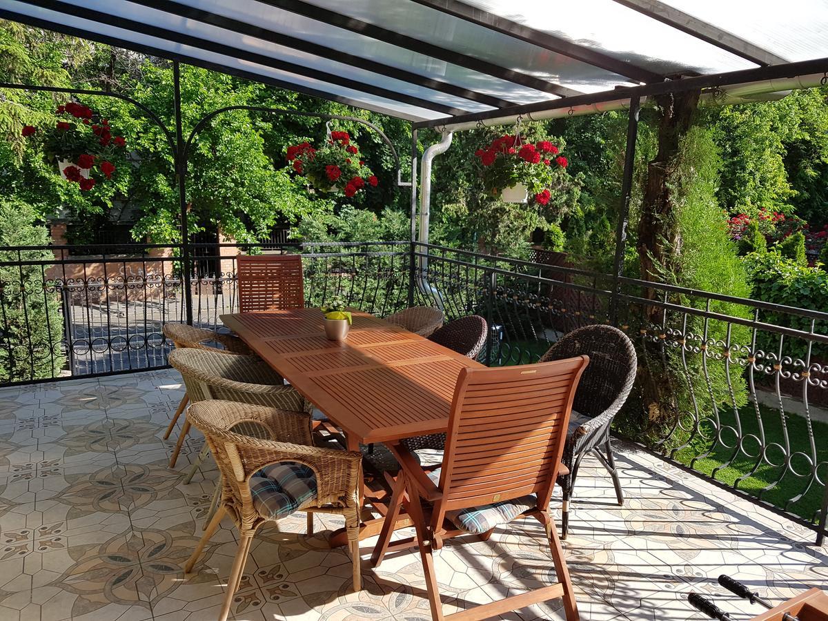 Palma Villa In City Park Budapest - Semi Suteren Eksteriør billede