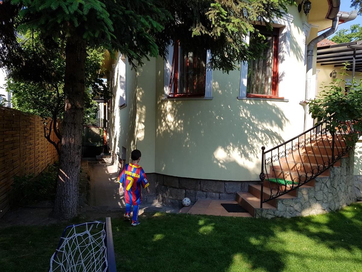 Palma Villa In City Park Budapest - Semi Suteren Eksteriør billede